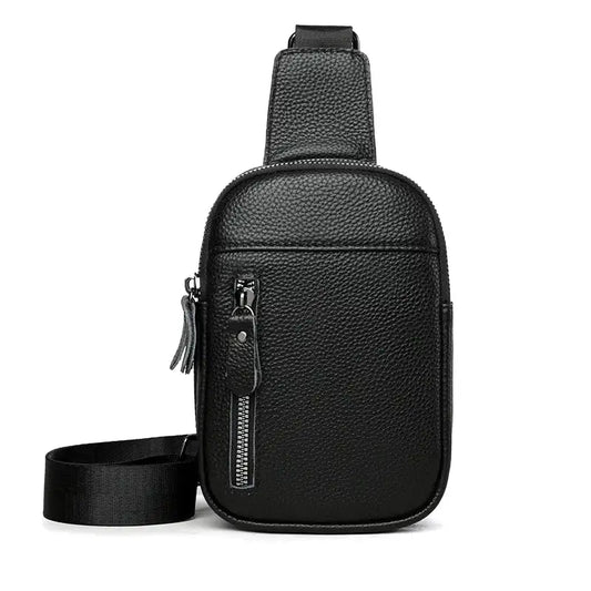 Sacoche banane noire pour homme, en cuir compacte et résistante, avec sangle ajustable – vue de face.