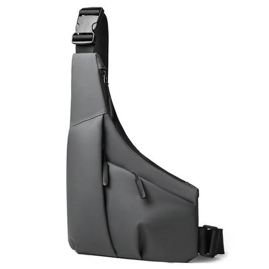 Sacoche banane grise extra plate, look urbain, matière imperméable, avec poche avant zippée.