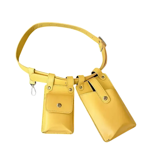 Sacoche Banane Jaune moutarde en cuir synthétique avec tirette dorée, double proche de rangement et sangle à boucle.