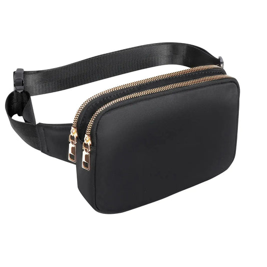 Sacoche banane de couleur noire et de style compact et minimaliste. Double fermetures à zip dorée. Large sangle réglable.